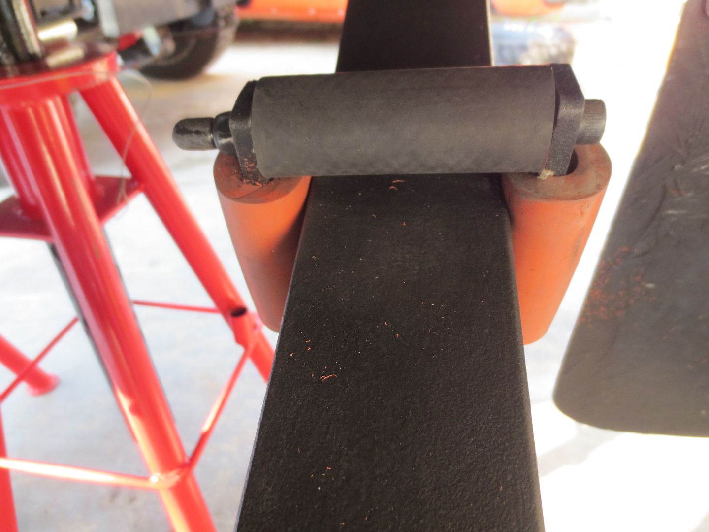 Custom hangers, s10 springs leaf, problem with anchor plate Chevy